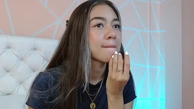 Snapshot of hantonella_ chatting on 3, 10, 2025 hantonella  online show from 3, 10, 2025