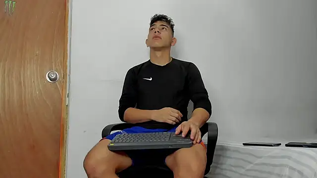 andrew rose  online show from 17, 2, 2026