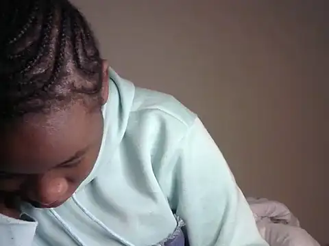 Snapshot of Novah_ chatting on 3, 12, 2025 Novah online show from 3, 12, 2025