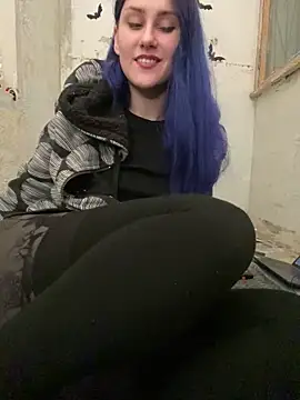 Erotic Synth Goddess online show from 26, 12, 2024