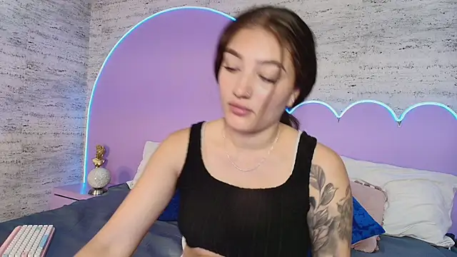 Giaa Ross online show from 15, 4, 2026