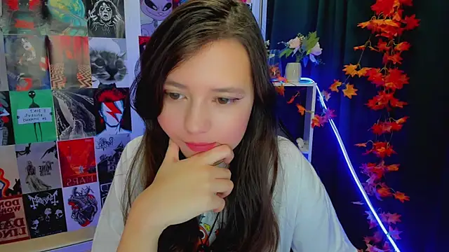 Snapshot of Lina_Brownie chatting on 19, 12, 2024 Lina Brownie online show from 19, 12, 2024