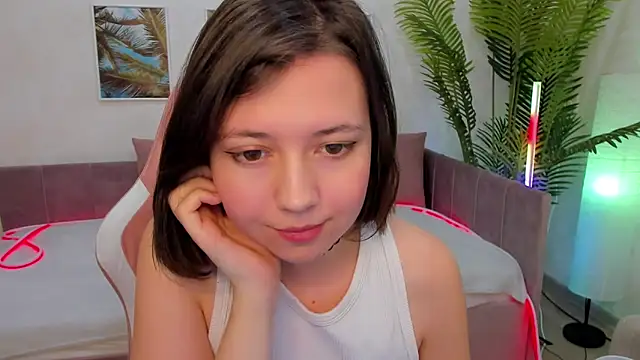 Snapshot of Lina_Brownie chatting on 3, 2, 2025 Lina Brownie online show from 3, 2, 2025