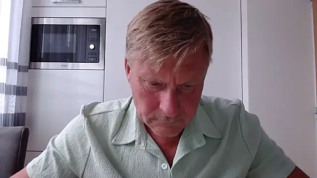 johnnym1 online show from 25, 9, 2025