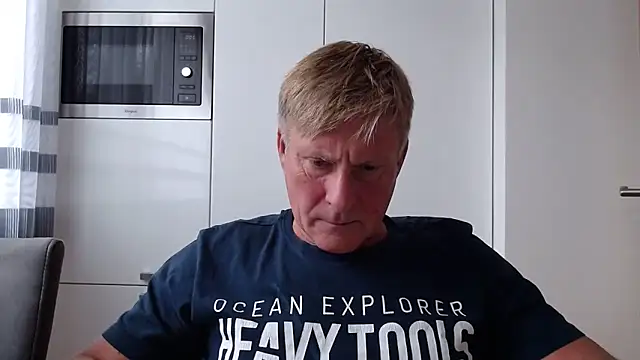 johnnym1 online show from 1, 10, 2025