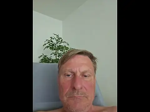 johnnym1 online show from 13, 5, 2026