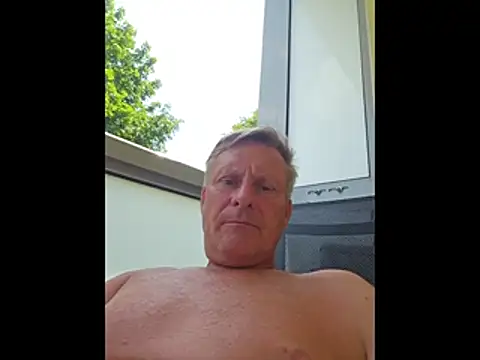 johnnym1 online show from 26, 6, 2026