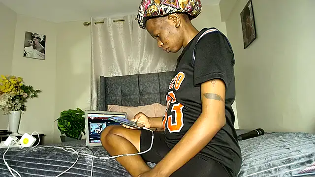 t-NaughtyLicia online show from 16, 3, 2026