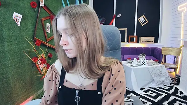 MayaSinabon online show from 7, 12, 2024