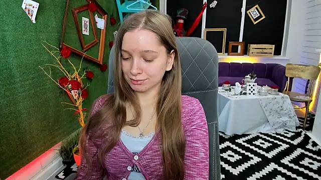 MayaSinabon online show from 11, 12, 2024