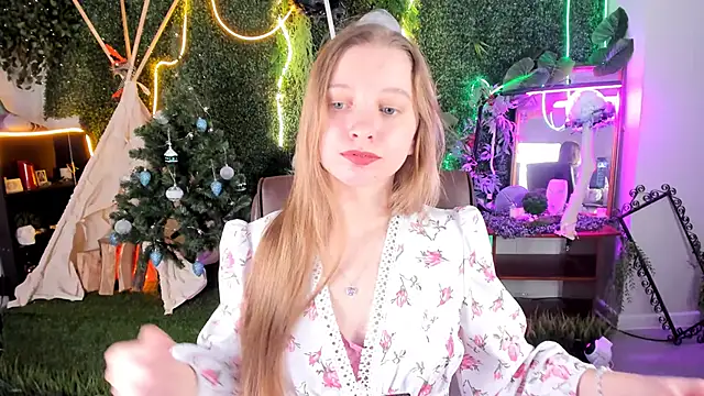 MayaSinabon online show from 15, 12, 2024