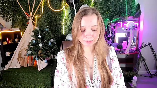 MayaSinabon online show from 15, 12, 2024