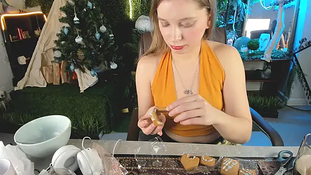 MayaSinabon online show from 24, 12, 2024
