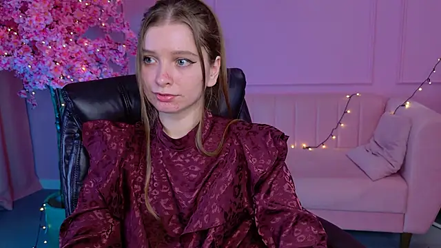 MayaSinabon online show from 1, 3, 2025