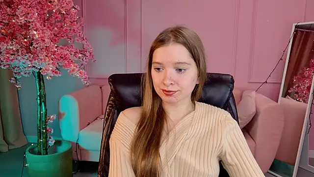 MayaSinabon online show from 4, 3, 2025