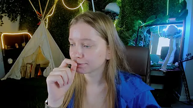MayaSinabon online show from 16, 3, 2025