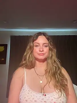 Sophie Raegan online show from 11, 2, 2026