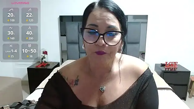 lindaesmeralda online show from 14, 7, 2026