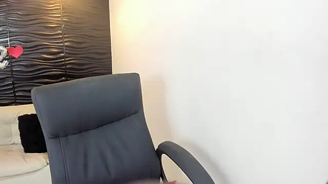 sofia 44 online show from 11, 11, 2025