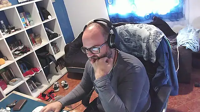 ravingr4d4 online show from 29, 10, 2025