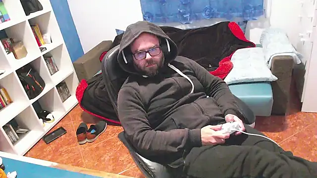 ravingr4d4 online show from 14, 12, 2025