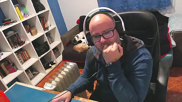 ravingr4d4 online show from 22, 12, 2025