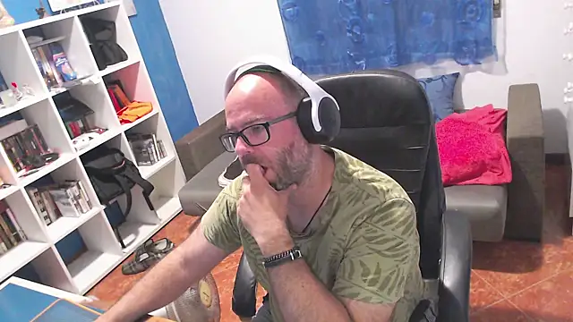 Snapshot of ravingr4d4 chatting on 28, 6, 2026 ravingr4d4 online show from 28, 6, 2026