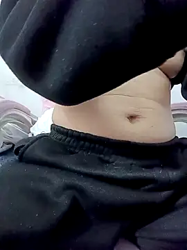 SweetGirl2k2 online show from 7, 1, 2025