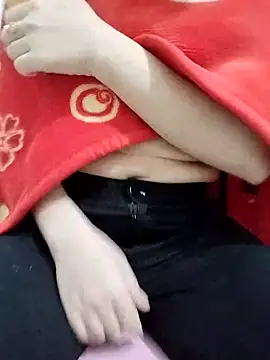 SweetGirl2k2 online show from 12, 3, 2025