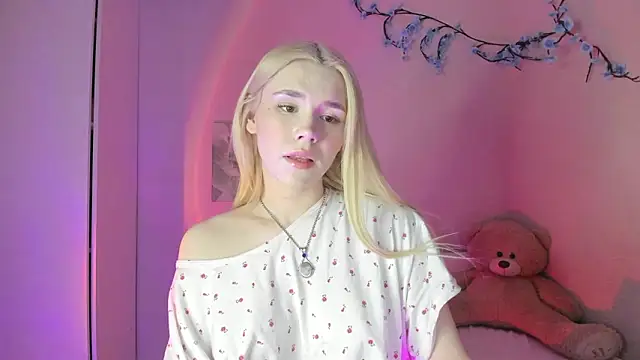 Alisa Black Star online show from 18, 3, 2026