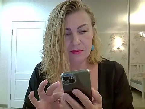 Alexandra-Rosee online show from 4, 2, 2025