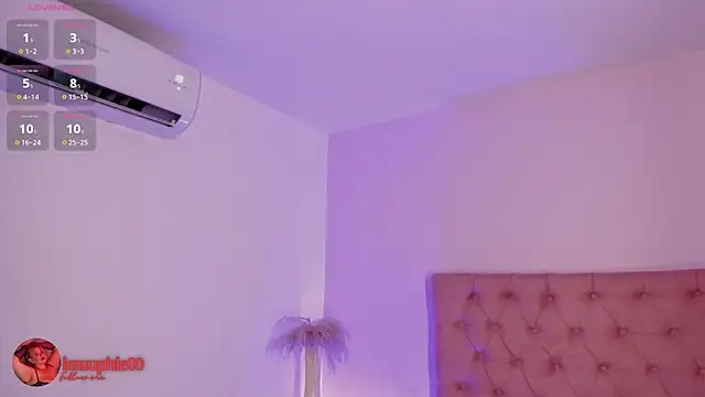 sophiarossee  online show from 24, 11, 2025