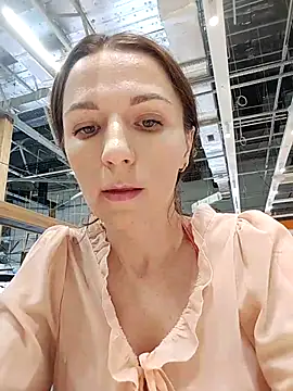 Snapshot of Brilliant-Queen1 chatting on 13, 11, 2025 Brilliant-Queen1 online show from 13, 11, 2025