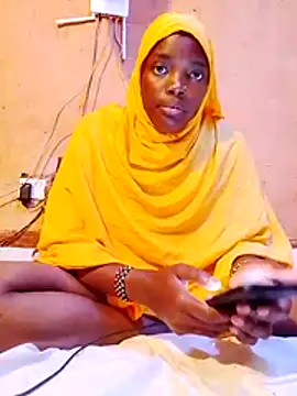 cute naimah online show from 31, 10, 2025