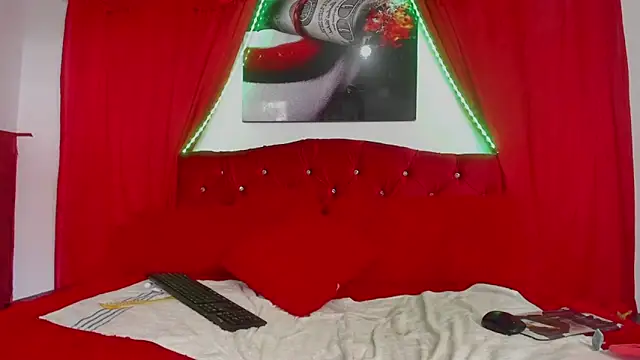 sexylaurita online show from 3, 2, 2025