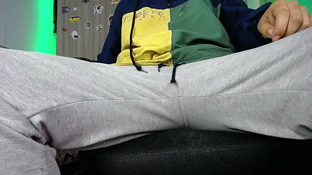 Snapshot of zacwatson_ chatting on 28, 12, 2024 zacwatson  online show from 28, 12, 2024