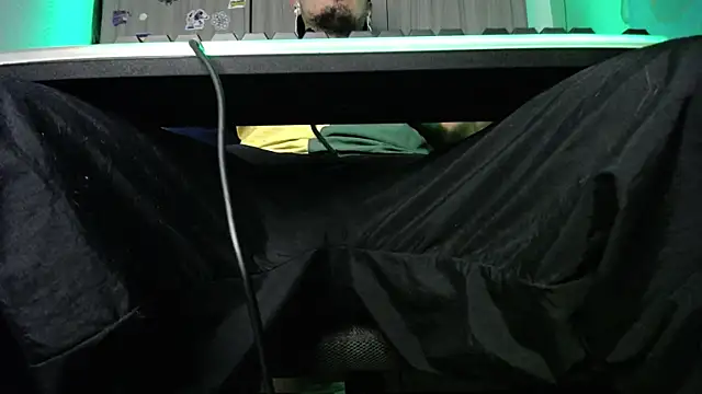 Snapshot of zacwatson_ chatting on 10, 2, 2025 zacwatson  online show from 10, 2, 2025