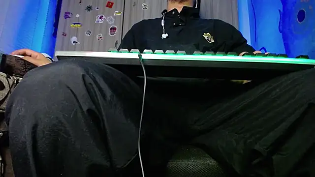 Snapshot of zacwatson_ chatting on 14, 2, 2025 zacwatson  online show from 14, 2, 2025