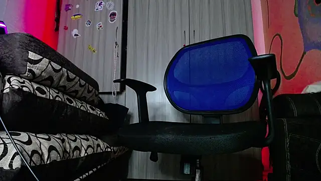 Snapshot of zacwatson_ chatting on 20, 2, 2025 zacwatson  online show from 20, 2, 2025