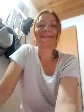 Snapshot of malusexy33 chatting on 22, 2, 2025 malusexy33 online show from 22, 2, 2025