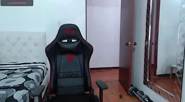 Snapshot of JoseRumbero26 chatting on 10, 2, 2025 JoseRumbero26 online show from 10, 2, 2025