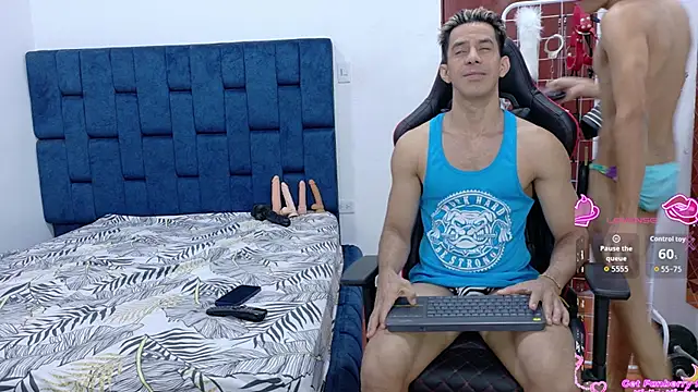 Snapshot of JoseRumbero26 chatting on 23, 11, 2025 JoseRumbero26 online show from 23, 11, 2025