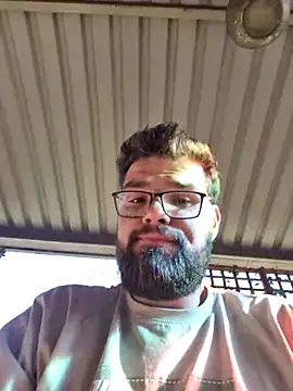 Snapshot of BeardedCubZA chatting on 3, 7, 2026 BeardedCubZA online show from 3, 7, 2026