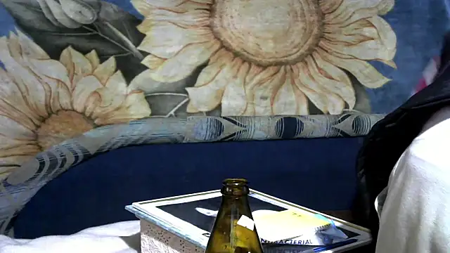 wLESLYMOSw online show from 8, 3, 2026