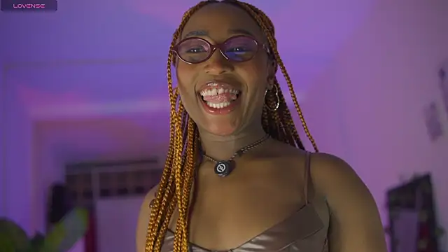 EmmaSanzz  online show from 1, 3, 2026