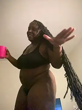 Snapshot of fantasygyal chatting on 25, 5, 2026 fantasygyal online show from 25, 5, 2026