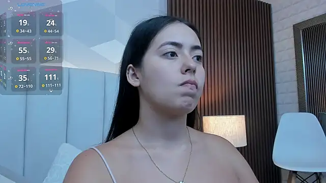 Julietasantos   online show from 13, 4, 2026