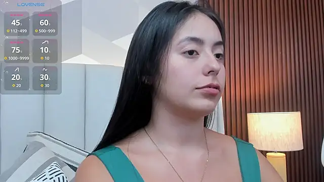 Snapshot of Julietasantos__ chatting on 28, 4, 2026 Julietasantos online show from 28, 4, 2026