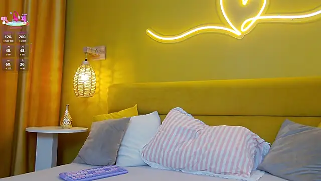 lessysweety online show from 5, 11, 2025