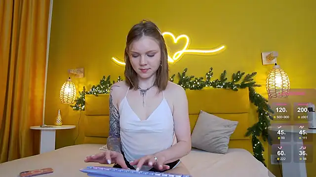 lessysweety online show from 28, 11, 2025